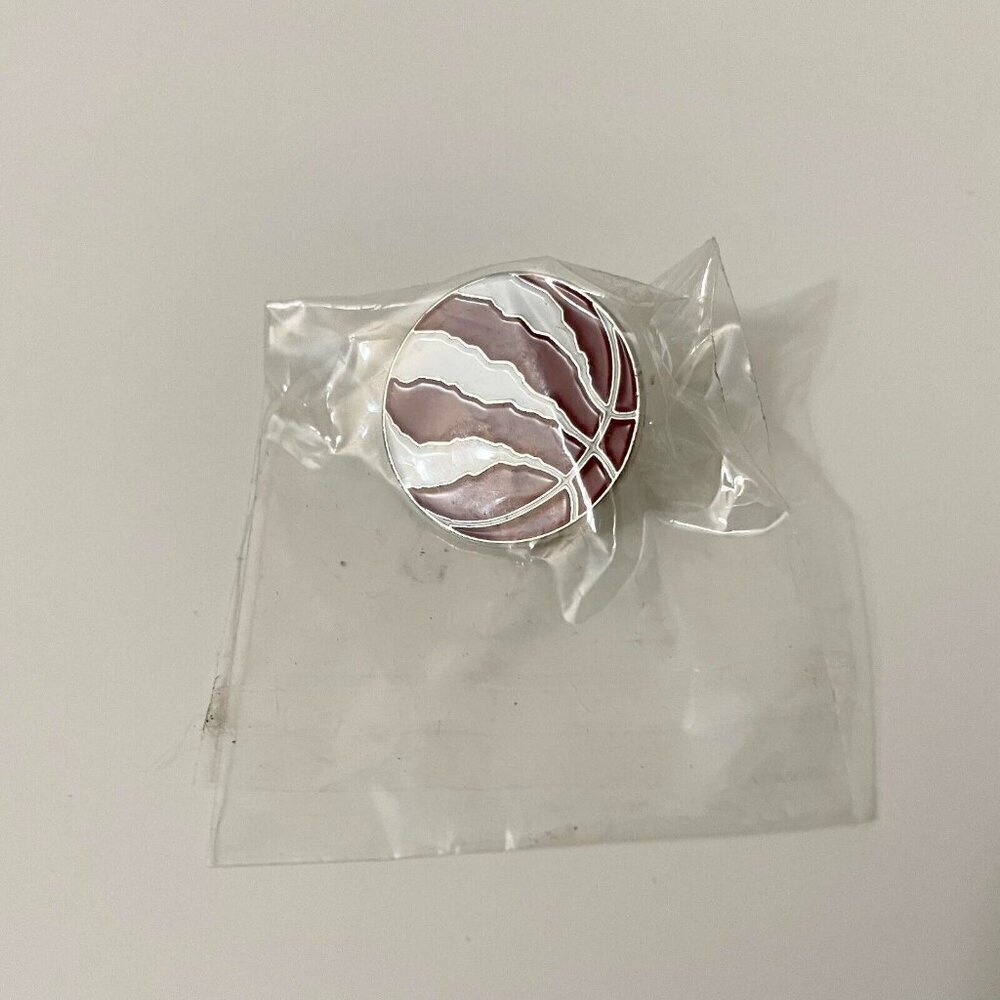 Toronto Raptors Basketball Pin - Picture 3 of 12